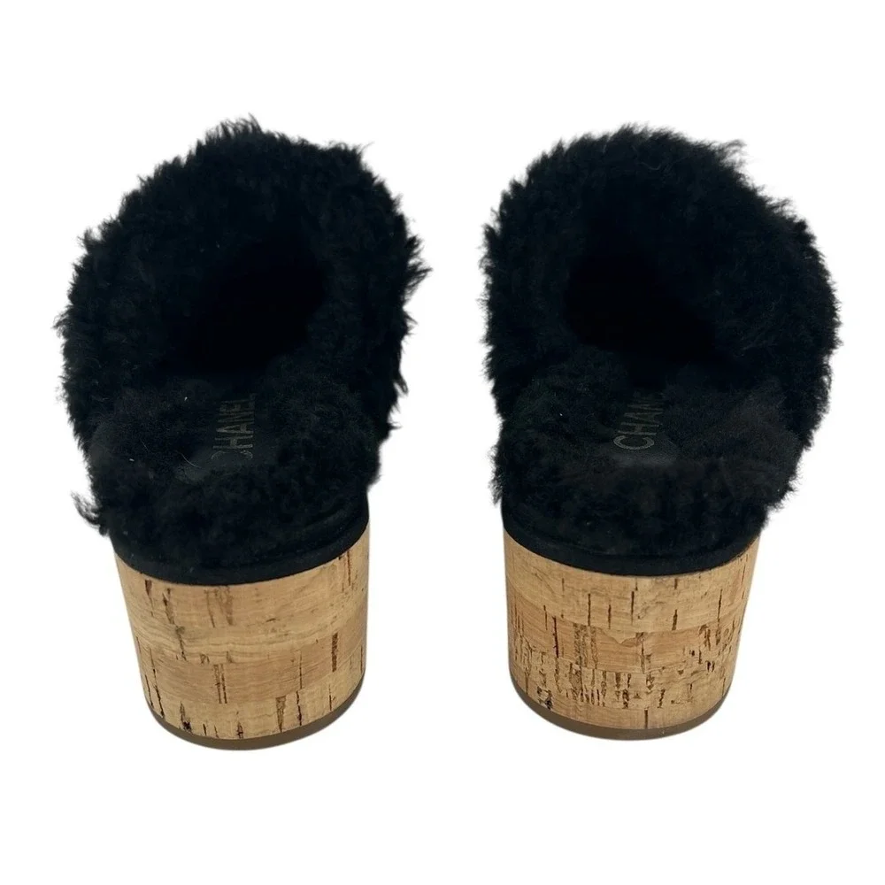 Chanel 21A Black Shearling‎ CC Turn Clasp Quilt Cork Mules Size 36